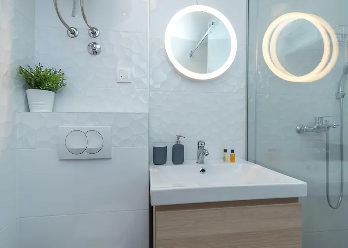 Santa Lucia Трогір